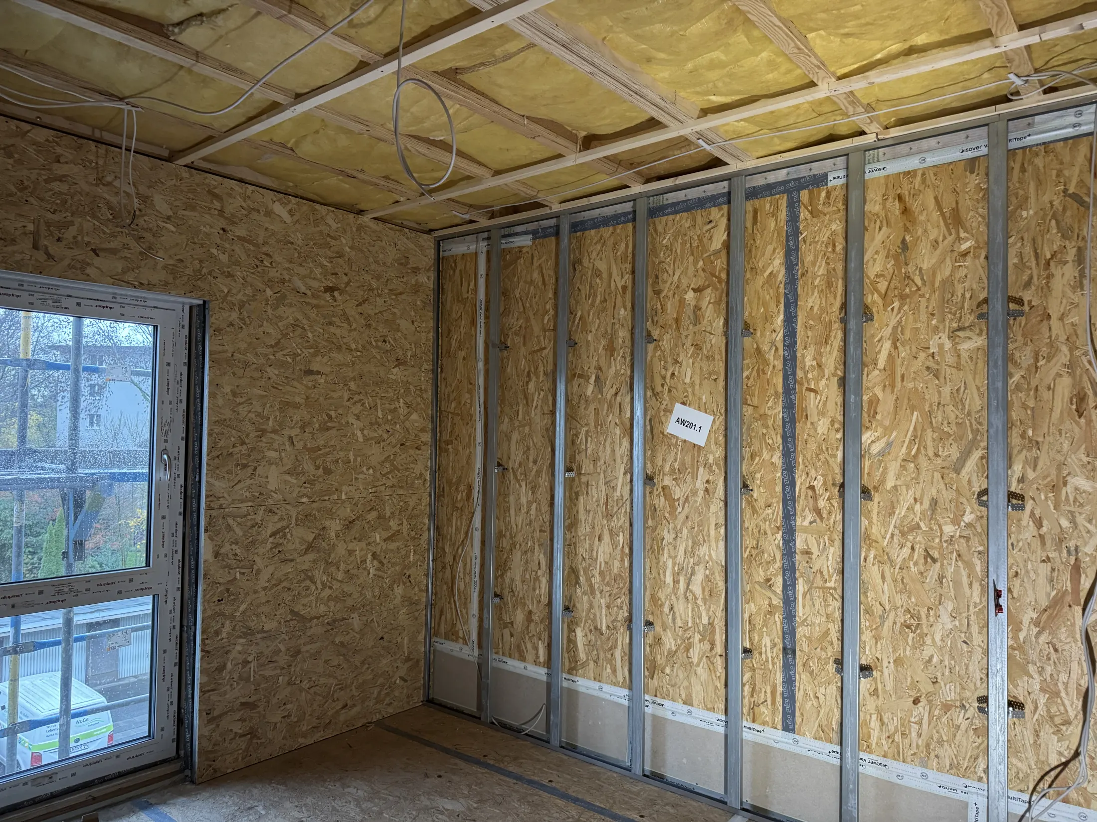 Trockenbau und Dämmarbeiten während der Renovierung